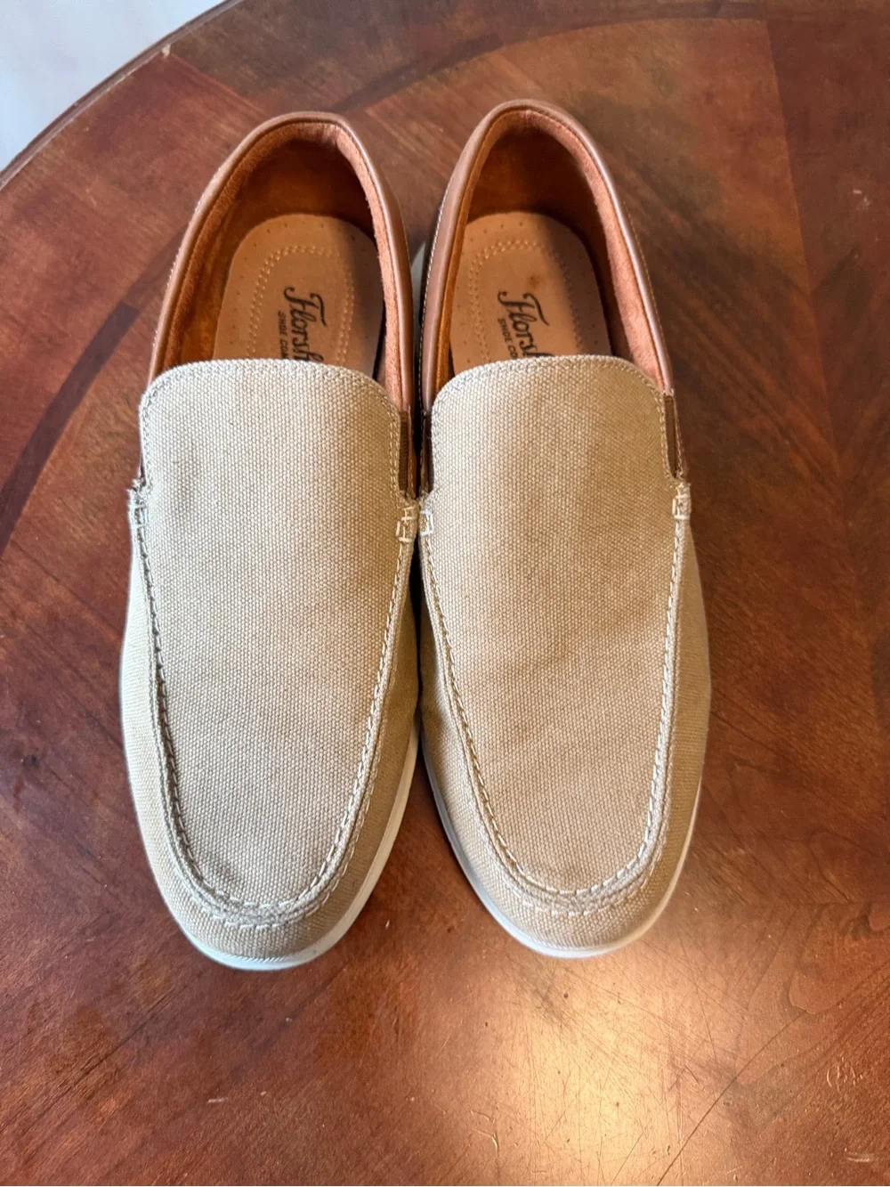Florsheim Montigo Venetian Moc Toe Tan Loafers Size 8 W Khaki Slip on Shoes